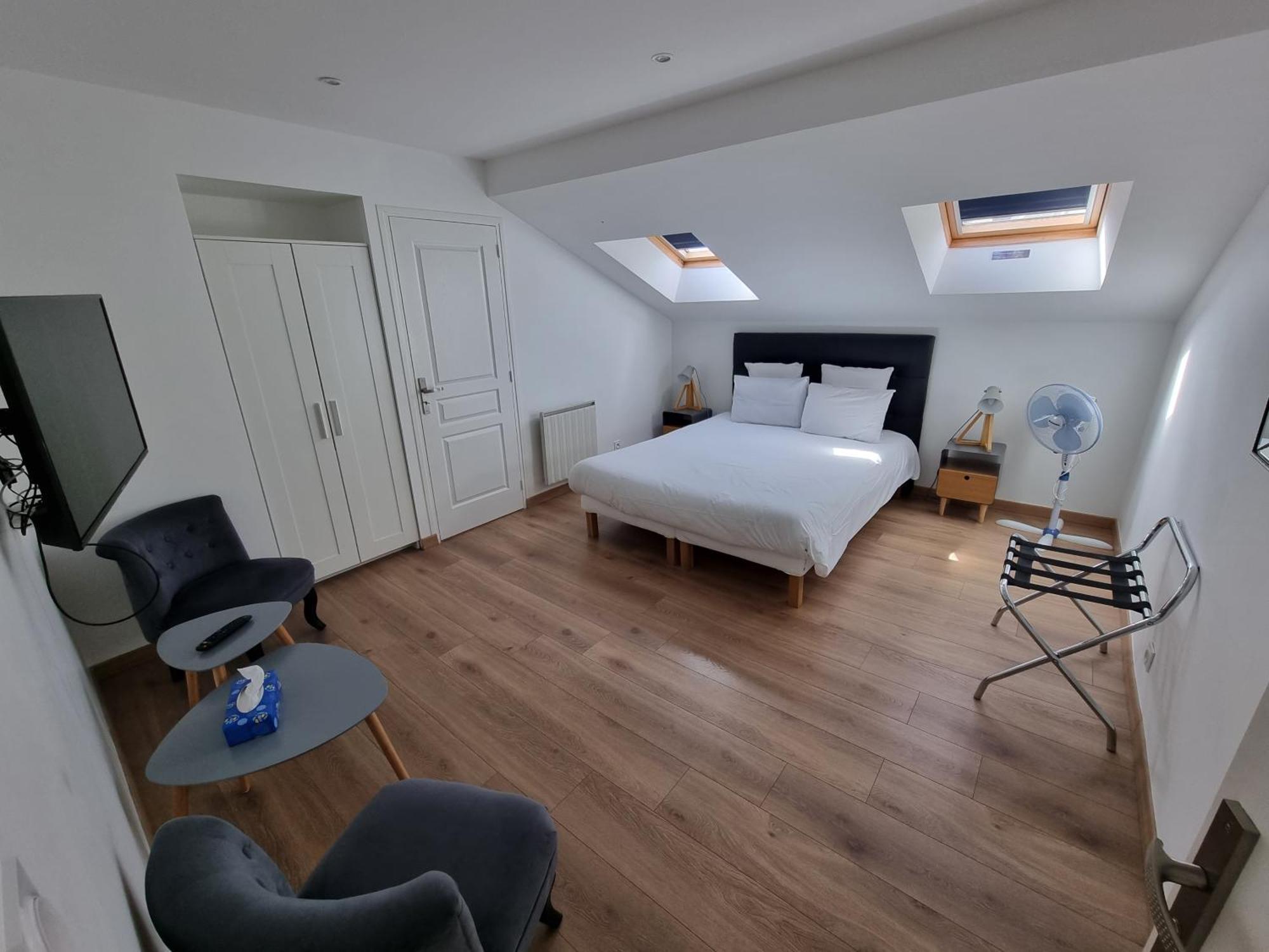 Le Castel Guesthouse Байе Экстерьер фото