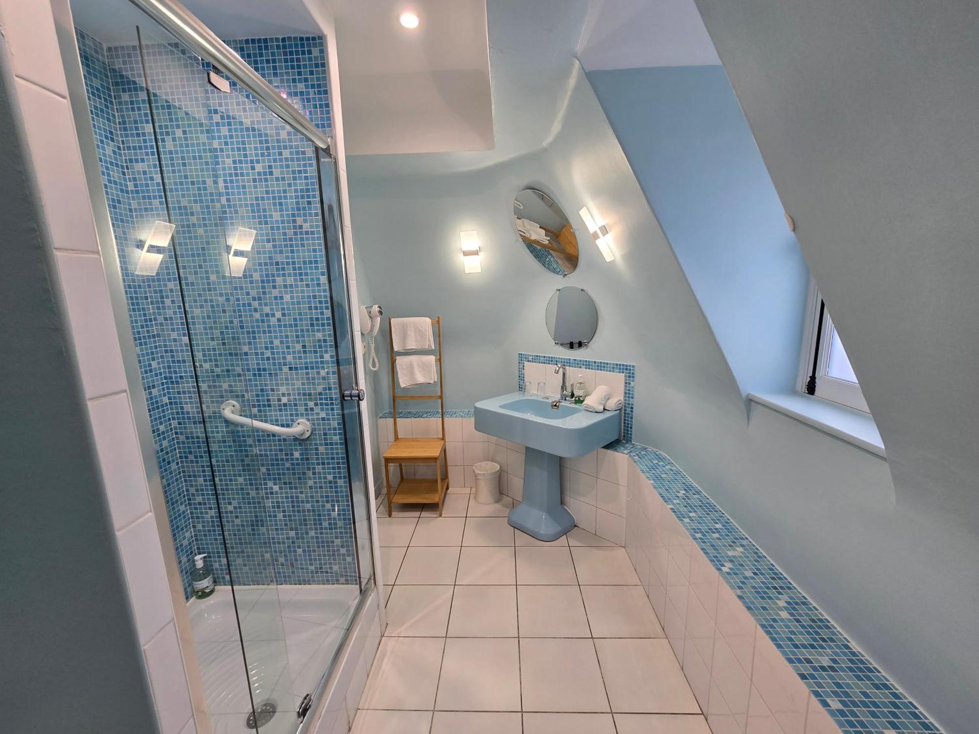 Le Castel Guesthouse Байе Экстерьер фото