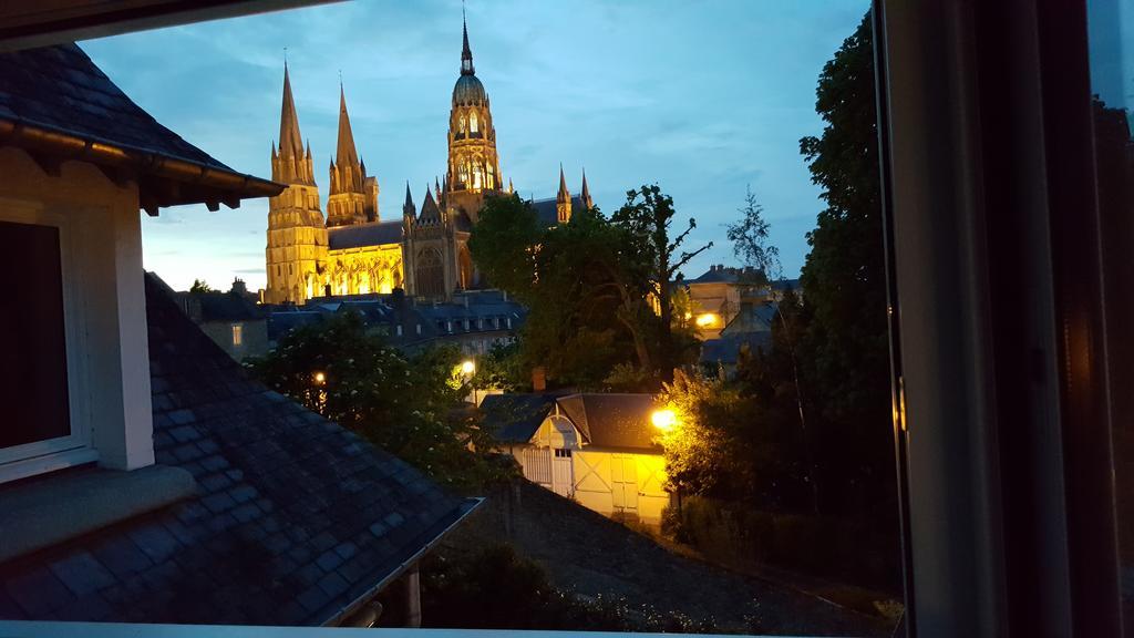 Le Castel Guesthouse Байе Экстерьер фото