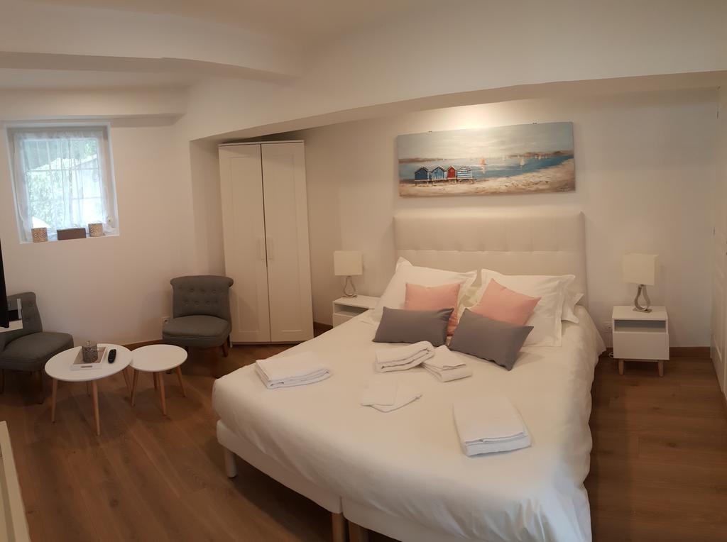 Le Castel Guesthouse Байе Экстерьер фото